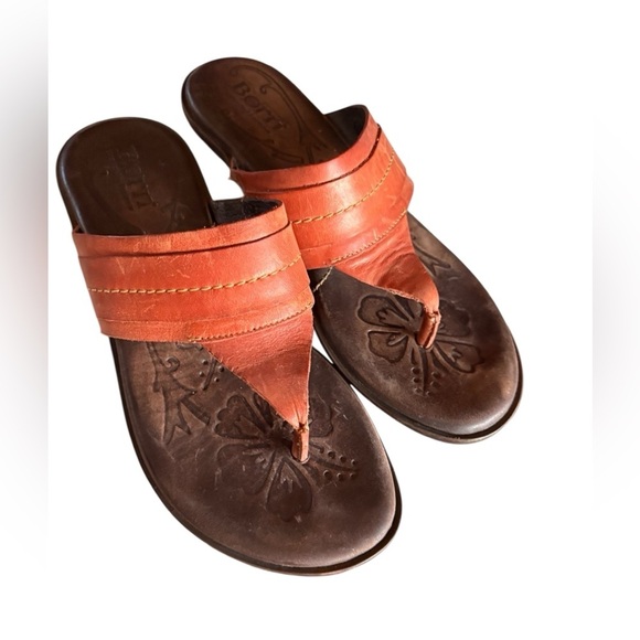 Born Shoes - BORN Leather Thong Sandals in Burnt Orange - Women's Slip-On sz 7 preloved